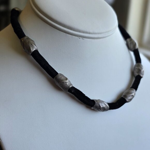 Vintage 90s Collar Choker Necklace Signed Black Velvet Y2k Beaded Retro Silver - Picture 4 of 8
